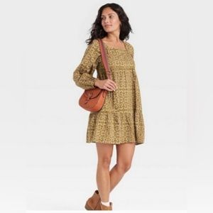 Universal Thread Target Green Floral Dress Boho Size Medium